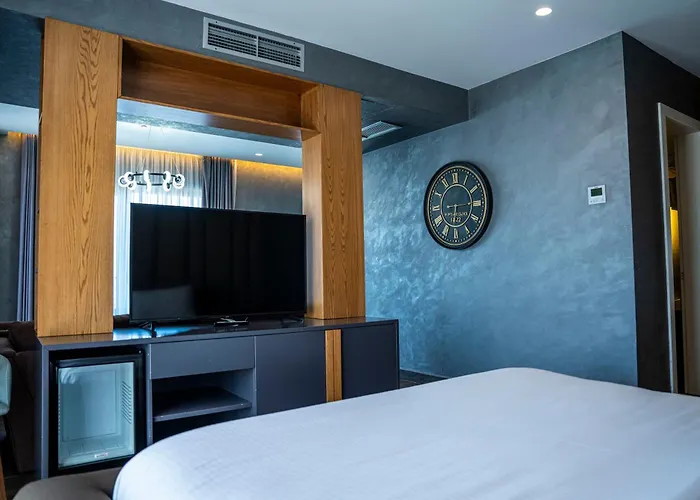 Henry Resort & Spa Golem 